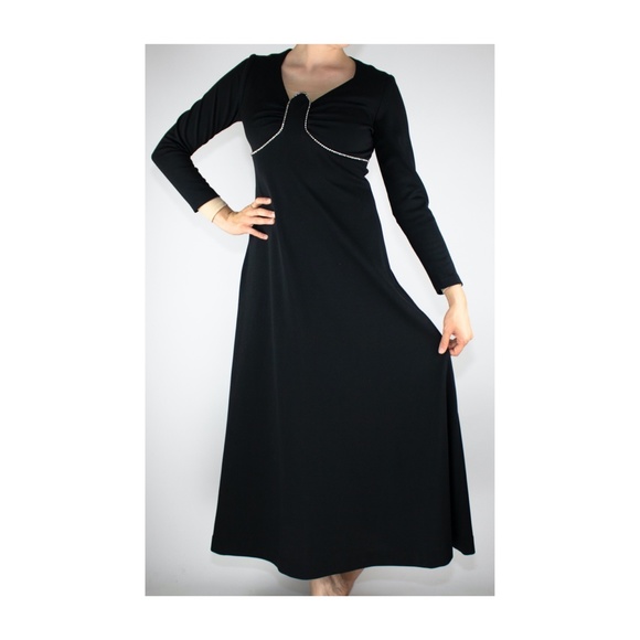 Vintage Long Sleeve Gothic Printed Polyester Maxi - Picture 2 of 4